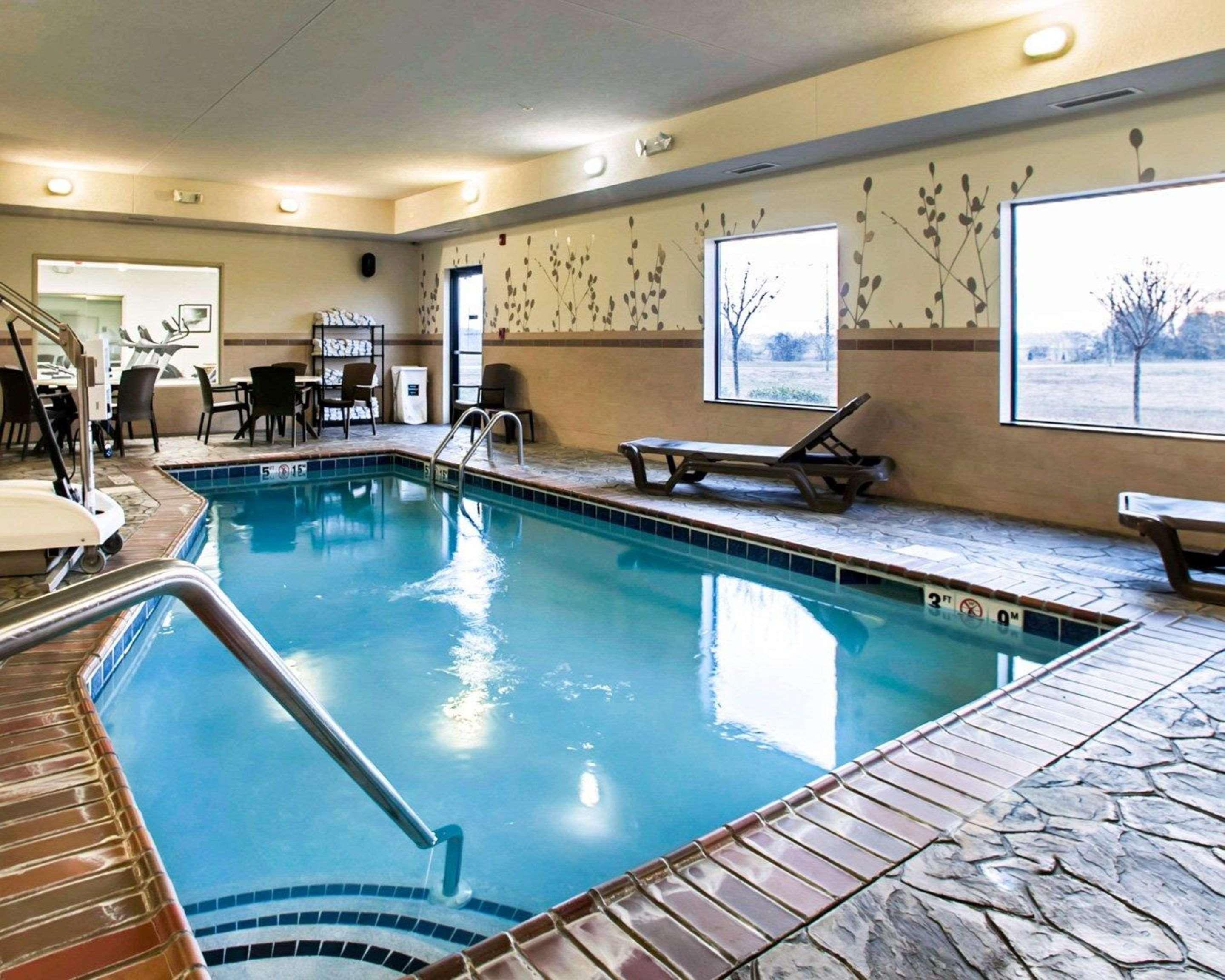 Hotel Sleep & Cave City